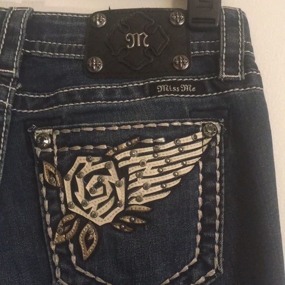 🤩 Miss Me Boot Cut Jeans 👖 Size 26x32 Like New! - Picture 6 of 10